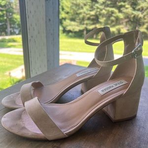 Steve Madden Women’s Irene Heeled Sandal Size 7.5/38